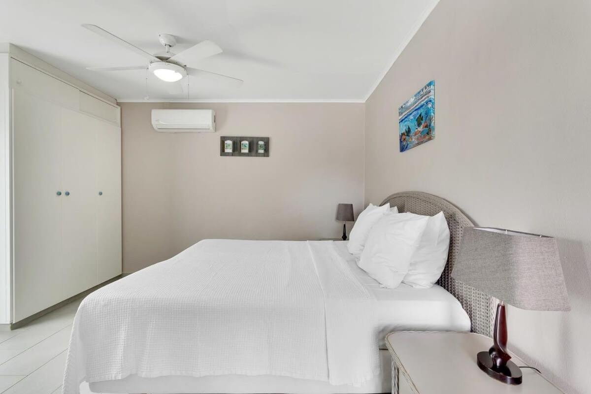 Belmar Oceanfront Apartment 14 Divers Paradise Kralendijk  Luaran gambar